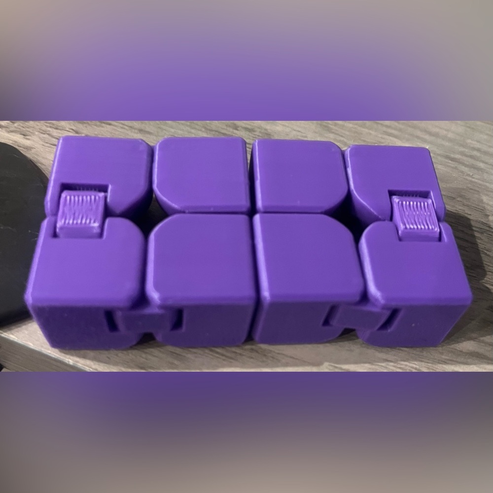 🌻 Fidget Plastic Ball Handmade 3D Printed Great for adults and kids Handmade NEW - Picture 4 of 5